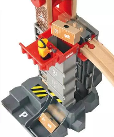 Brio - Lift and Load Warehouse Set