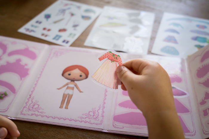 Djeco - Miss Lilyruby Tinyly Removable Stickers Set