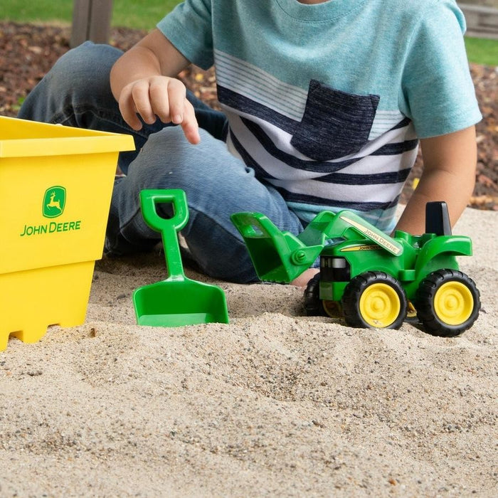 John Deere - 15cm Bucket with green tractor