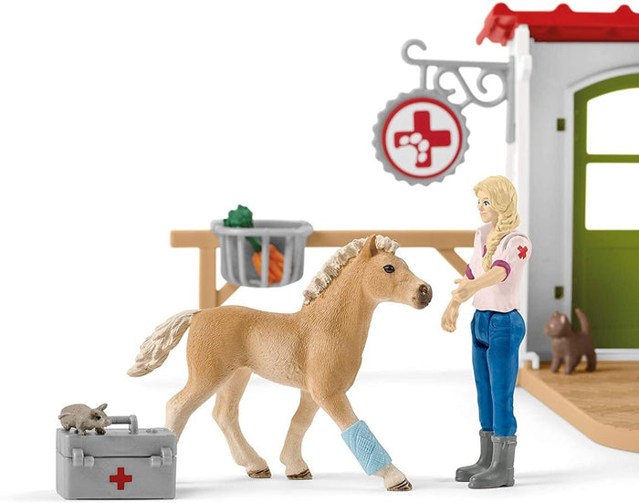 Schleich - Veterinarian Practice with Pets
