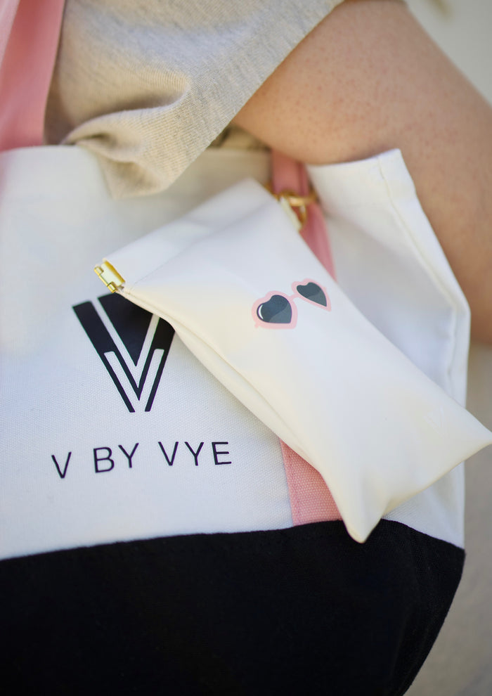 SUNGLASSES POUCH